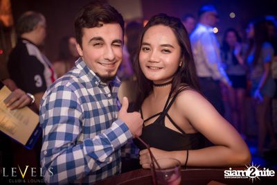 Tropical Mondays ที่ เลเวลส์ — photo 37