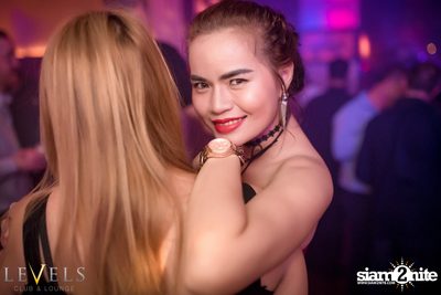 Tropical Mondays ที่ เลเวลส์ — photo 94