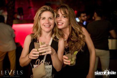 Tropical Mondays ที่ เลเวลส์ — photo 111