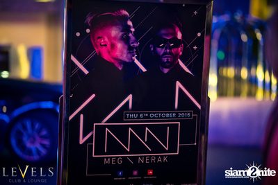 Meg & Nerak ที่ เลเวลส์ — photo 14
