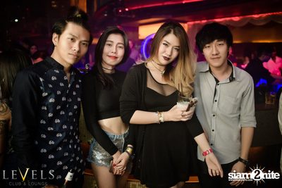 Meg & Nerak ที่ เลเวลส์ — photo 32
