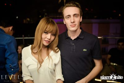 Meg & Nerak ที่ เลเวลส์ — photo 52