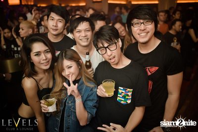 Meg & Nerak ที่ เลเวลส์ — photo 61