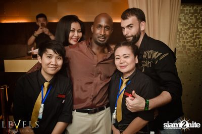 Meg & Nerak ที่ เลเวลส์ — photo 125
