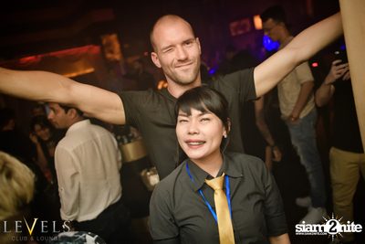 Meg & Nerak ที่ เลเวลส์ — photo 126