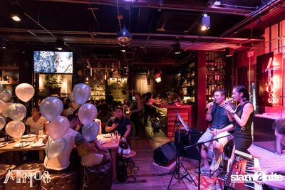 Friday Night at Atmos, Thonglor Soi 10 — photo 12