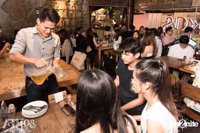 Friday Night at Atmos, Thonglor Soi 10 — photo 33