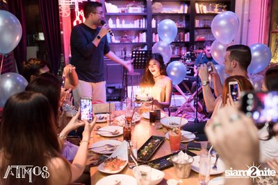 Friday Night at Atmos, Thonglor Soi 10 — photo 38