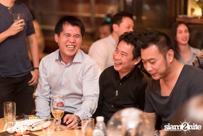 Friday Night at Atmos, Thonglor Soi 10 — photo 44