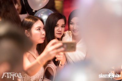 Friday Night at Atmos, Thonglor Soi 10 — photo 45