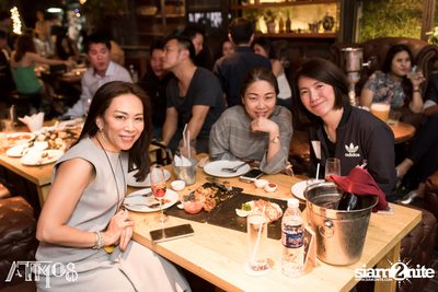 Friday Night at Atmos, Thonglor Soi 10 — photo 54