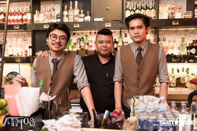 Friday Night at Atmos, Thonglor Soi 10 — photo 56