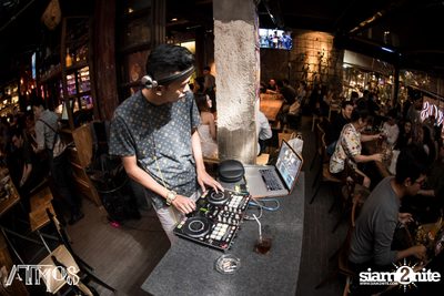 Friday Night at Atmos, Thonglor Soi 10 — photo 65