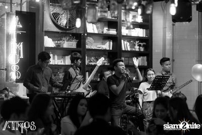 Friday Night at Atmos, Thonglor Soi 10 — photo 79