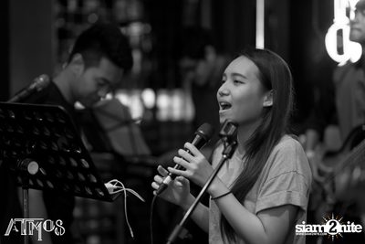 Friday Night at Atmos, Thonglor Soi 10 — photo 81