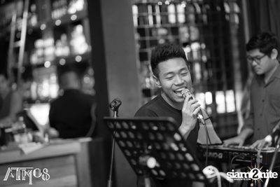 Friday Night at Atmos, Thonglor Soi 10 — photo 84