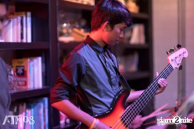 Friday Night at Atmos, Thonglor Soi 10 — photo 85