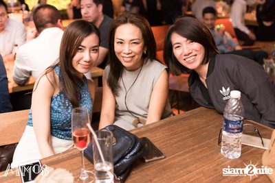 Friday Night at Atmos, Thonglor Soi 10 — photo 117