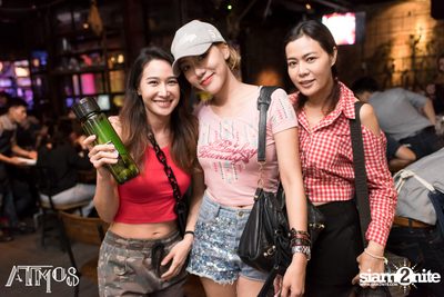 Friday Night at Atmos, Thonglor Soi 10 — photo 126