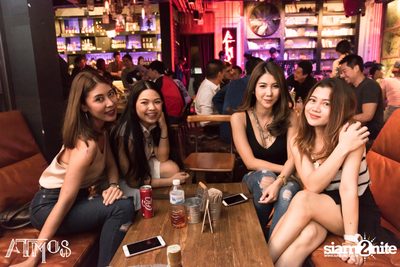 Friday Night at Atmos, Thonglor Soi 10 — photo 140