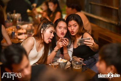 Friday Night at Atmos, Thonglor Soi 10 — photo 142
