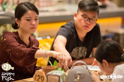 คืนวันศุกร์ ที่ร้าน แฮปปี้ ฟิช, เอเชีย ทีค เดอะ ริเวอร์ฟร้อนท์ — photo 3