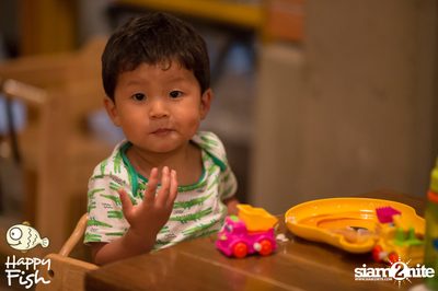 คืนวันศุกร์ ที่ร้าน แฮปปี้ ฟิช, เอเชีย ทีค เดอะ ริเวอร์ฟร้อนท์ — photo 4