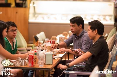 คืนวันศุกร์ ที่ร้าน แฮปปี้ ฟิช, เอเชีย ทีค เดอะ ริเวอร์ฟร้อนท์ — photo 9
