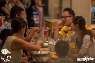 คืนวันศุกร์ ที่ร้าน แฮปปี้ ฟิช, เอเชีย ทีค เดอะ ริเวอร์ฟร้อนท์ — photo 11