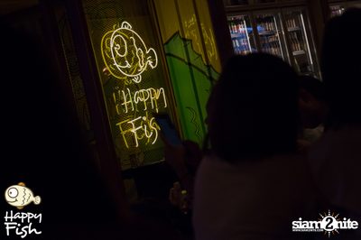 คืนวันศุกร์ ที่ร้าน แฮปปี้ ฟิช, เอเชีย ทีค เดอะ ริเวอร์ฟร้อนท์ — photo 35