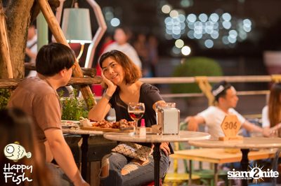 คืนวันศุกร์ ที่ร้าน แฮปปี้ ฟิช, เอเชีย ทีค เดอะ ริเวอร์ฟร้อนท์ — photo 39
