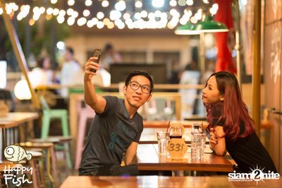 คืนวันศุกร์ ที่ร้าน แฮปปี้ ฟิช, เอเชีย ทีค เดอะ ริเวอร์ฟร้อนท์ — photo 40