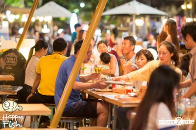 คืนวันศุกร์ ที่ร้าน แฮปปี้ ฟิช, เอเชีย ทีค เดอะ ริเวอร์ฟร้อนท์ — photo 42