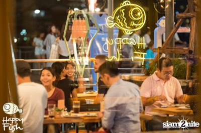 คืนวันศุกร์ ที่ร้าน แฮปปี้ ฟิช, เอเชีย ทีค เดอะ ริเวอร์ฟร้อนท์ — photo 44