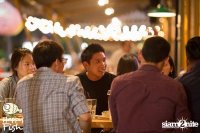 คืนวันศุกร์ ที่ร้าน แฮปปี้ ฟิช, เอเชีย ทีค เดอะ ริเวอร์ฟร้อนท์ — photo 49