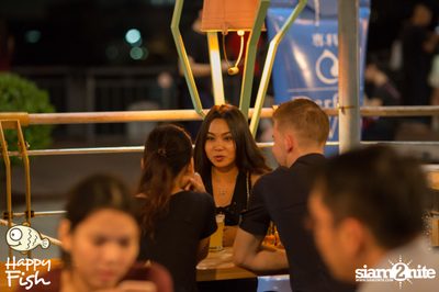 คืนวันศุกร์ ที่ร้าน แฮปปี้ ฟิช, เอเชีย ทีค เดอะ ริเวอร์ฟร้อนท์ — photo 52