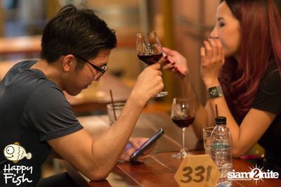 คืนวันศุกร์ ที่ร้าน แฮปปี้ ฟิช, เอเชีย ทีค เดอะ ริเวอร์ฟร้อนท์ — photo 53