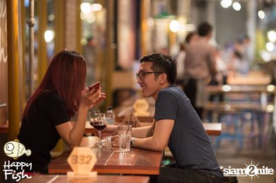คืนวันศุกร์ ที่ร้าน แฮปปี้ ฟิช, เอเชีย ทีค เดอะ ริเวอร์ฟร้อนท์ — photo 56