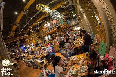 คืนวันศุกร์ ที่ร้าน แฮปปี้ ฟิช, เอเชีย ทีค เดอะ ริเวอร์ฟร้อนท์ — photo 69