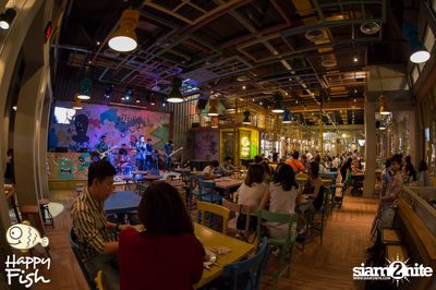 คืนวันศุกร์ ที่ร้าน แฮปปี้ ฟิช, เอเชีย ทีค เดอะ ริเวอร์ฟร้อนท์ — photo 73