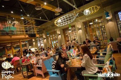 คืนวันศุกร์ ที่ร้าน แฮปปี้ ฟิช, เอเชีย ทีค เดอะ ริเวอร์ฟร้อนท์ — photo 81
