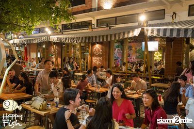 คืนวันศุกร์ ที่ร้าน แฮปปี้ ฟิช, เอเชีย ทีค เดอะ ริเวอร์ฟร้อนท์ — photo 84