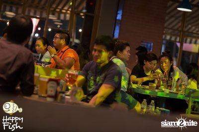 คืนวันศุกร์ ที่ร้าน แฮปปี้ ฟิช, เอเชีย ทีค เดอะ ริเวอร์ฟร้อนท์ — photo 90
