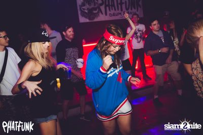 Phatfunk กับ Commix ที่ ไลฟ์ อาร์ซีเอ — photo 40