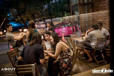 คืนวันเสาร์ ที่ร้าน อะเบาท์ อีทเทอรี่ — photo 64
