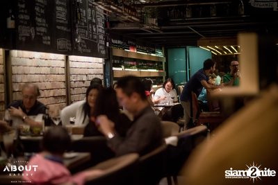 คืนวันเสาร์ ที่ร้าน อะเบาท์ อีทเทอรี่ — photo 90