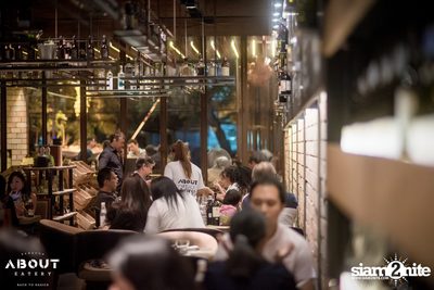 คืนวันเสาร์ ที่ร้าน อะเบาท์ อีทเทอรี่ — photo 111