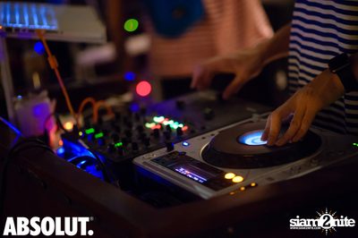Chow & Absolut pres. Bikini at Chow — photo 46