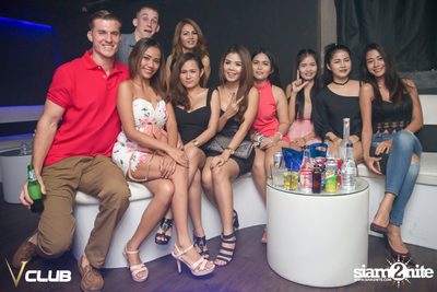 ปาร์ตี้คืนวันเสาร์ ที่ร้าน วี คลับ, สุขุมวิท ซอย 11 — photo 10