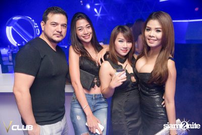 ปาร์ตี้คืนวันเสาร์ ที่ร้าน วี คลับ, สุขุมวิท ซอย 11 — photo 12
